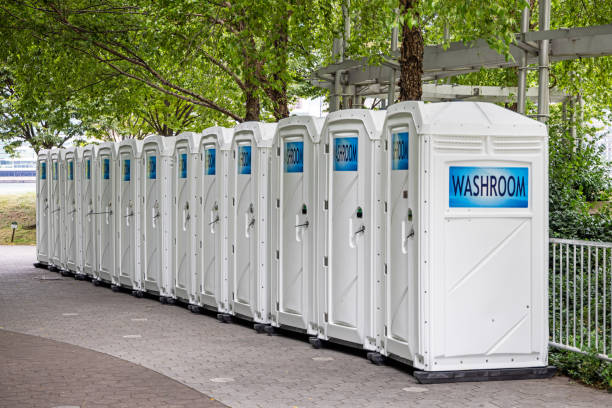 Best Construction site porta potty rental  in Central Islip, NY